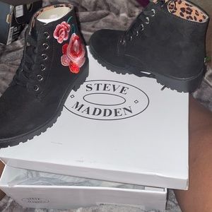 Steve Madden girls boots